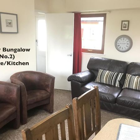 Court Farm Holiday Bungalows Ltd Уотчет Экстерьер фото