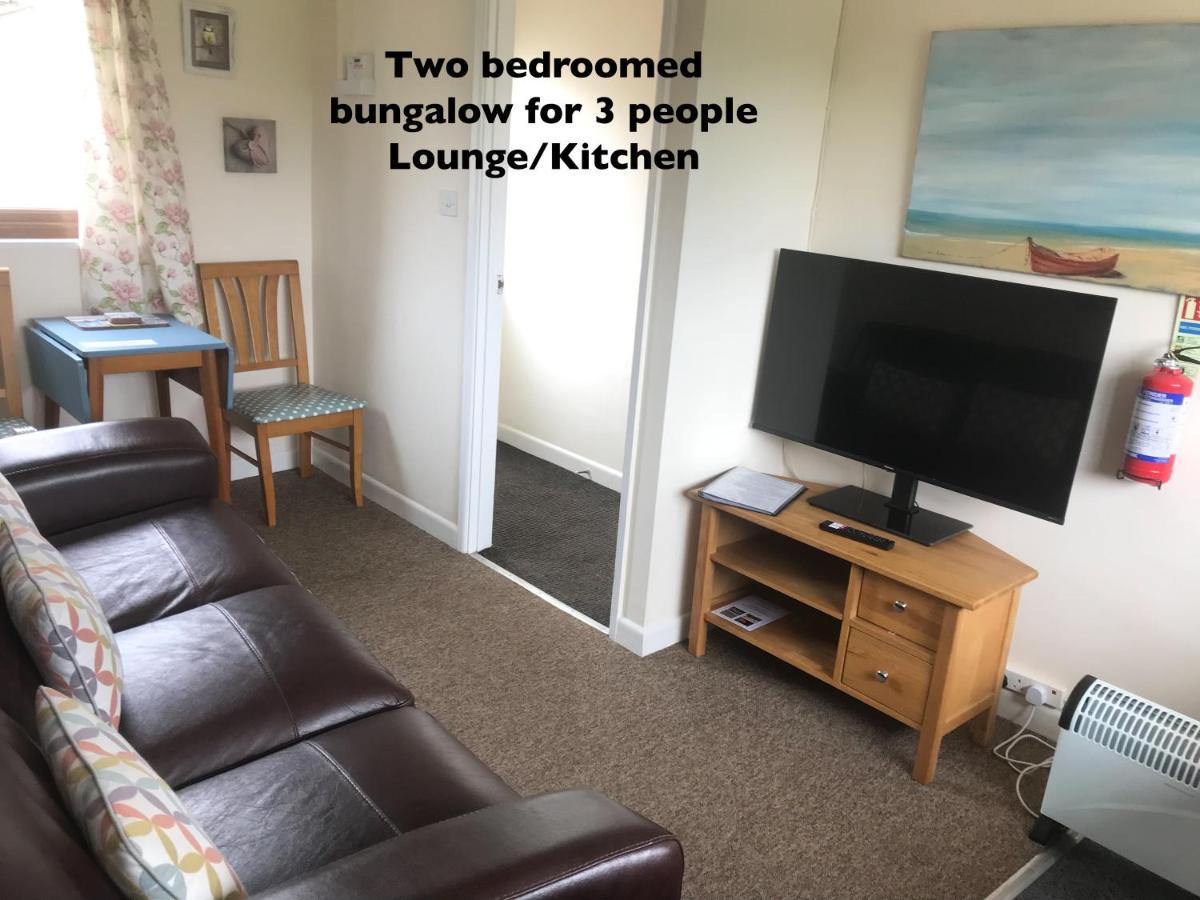 Court Farm Holiday Bungalows Ltd Уотчет Экстерьер фото